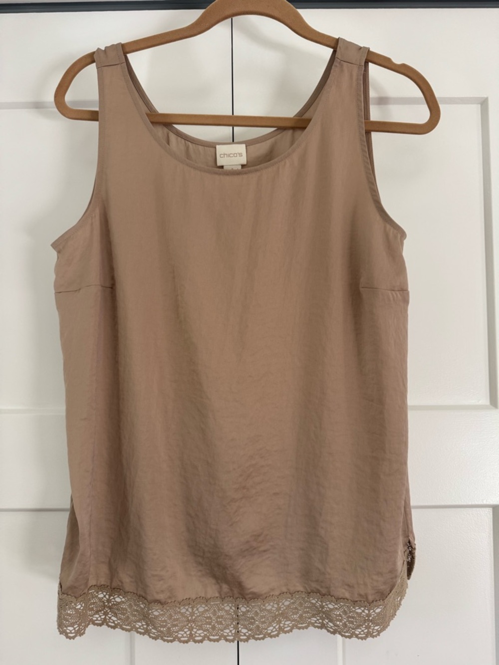 Chico's Taupe Lace-Hem Sleeveless Camisole